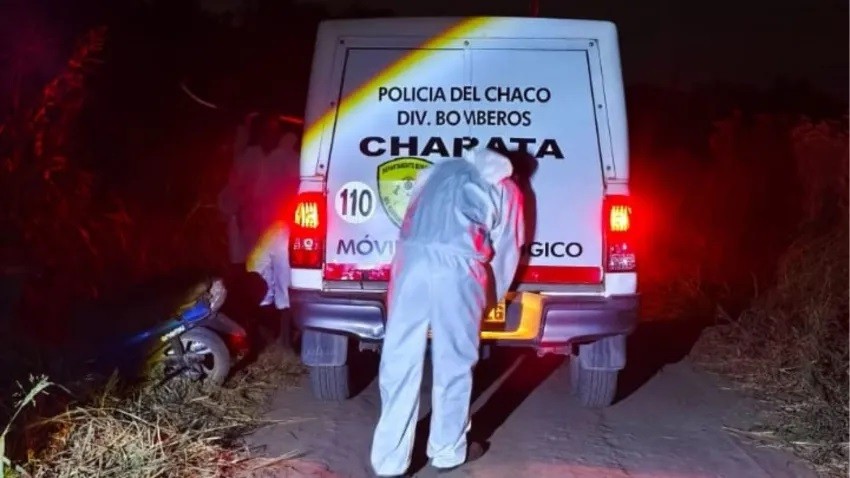 General Pinedo: un hombre muri&oacute; y otro fue hospitalizado tras caer de una moto