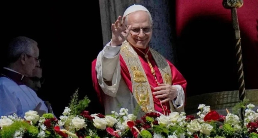 Le&oacute;n XIV celebr&oacute; su primera misa de Pascua y lanz&oacute; una advertencia sobre la guerra