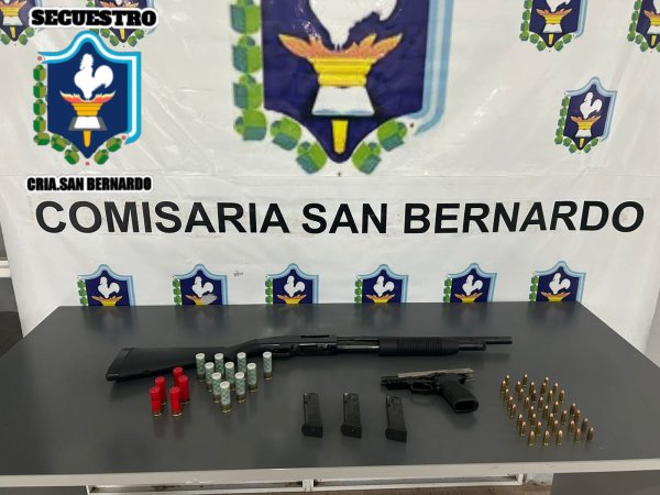 SAN BERNARDO: SECUESTRAN ARMAS DE FUEGO EN ALLANAMIENTO POR AMENAZAS