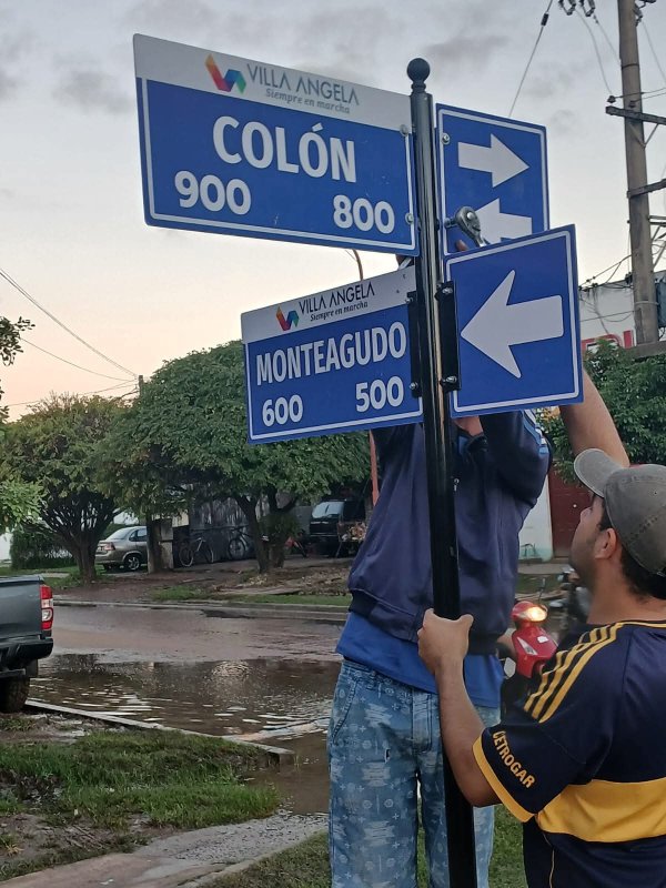 EL MUNICIPIO DIO INICIO AL PLAN DE RENOVACI&Oacute;N DE NOMENCLADORES DE CALLES EN EL MICRO Y MACRO CENTRO