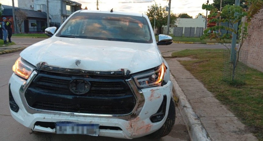 Villa &Aacute;ngela: CONDUCTOR ALCOHOLIZADO PERDI&Oacute; EL CONTROL DE SU CAMIONETA E IMPACT&Oacute; CONTRA UNA LUMINARIA LED