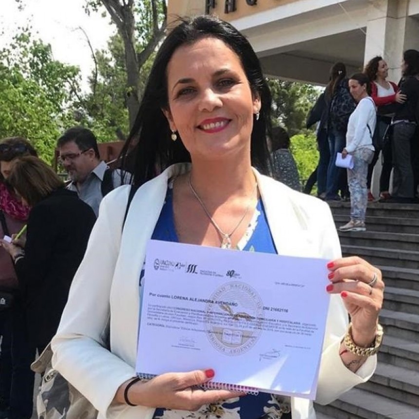 LA VILLANGELENSE LORENA AVENDAÑO, RECUPERADA DE CORONAVIRUS, DONA SU PLASMA PARA AYUDAR A OTROS PACIENTES EN ESTADO CRÍTICO.