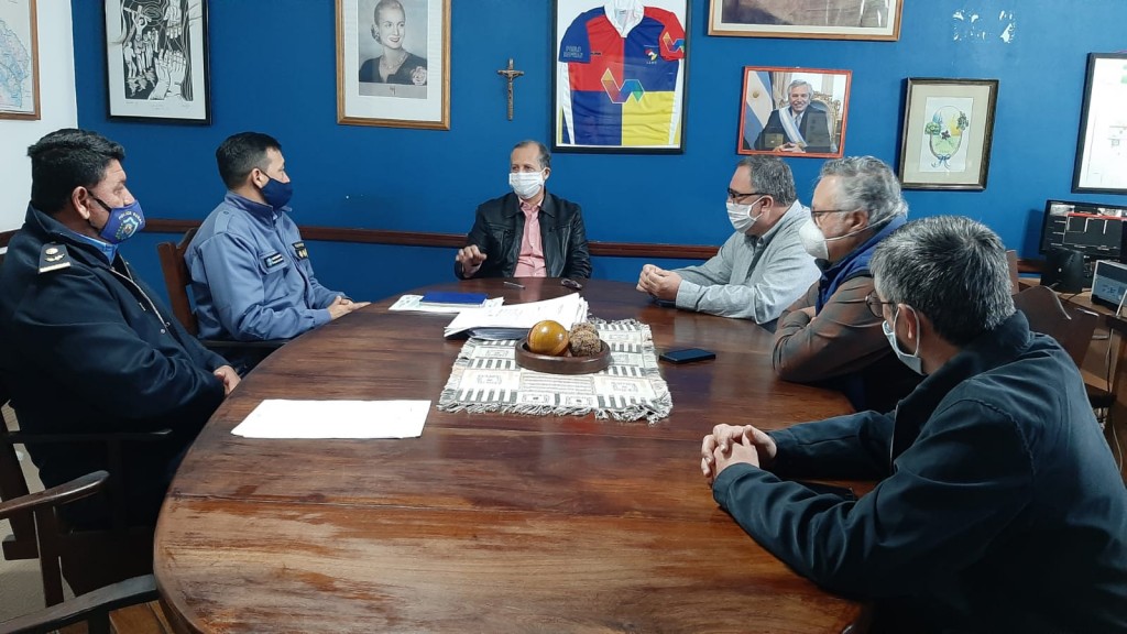 ADALBERTO PAPP COORDINA CON EL JEFE DE LA POLIC&Iacute;A LAS MEDIDAS A APLICAR EN LA NUEVA ETAPA DE CUARENTENA