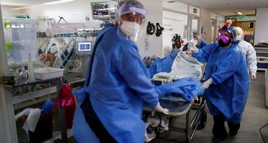 Nuevo r&eacute;cord de muertos por covid-19 en la Argentina: 663 en las &uacute;ltimas 24 horas