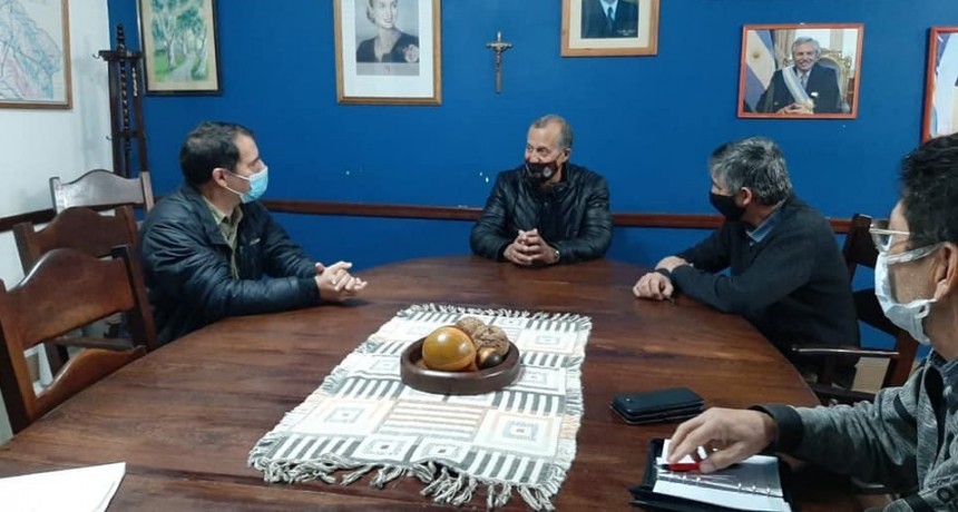 Villa &Aacute;ngela: EL INTENDENTE PAPP DESTAC&Oacute; EL ACUERDO CON EMPRESA QUE PROVEER&Aacute; DOS SEM&Aacute;FOROS NUEVOS Y REPARAR&Aacute; LOS EQUIPOS CON FALLAS EN LA CIUDAD
