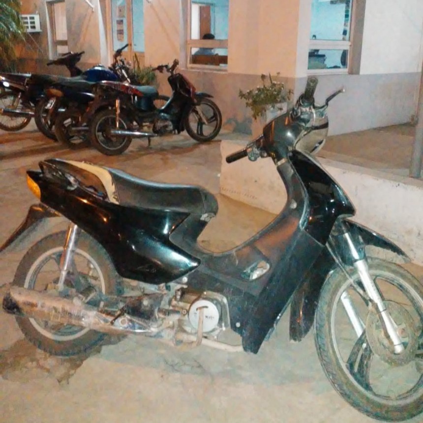 Villa &Aacute;ngela: RECUPERAN UNA MOTO CON PEDIDO DE SECUESTRO DEL 2016