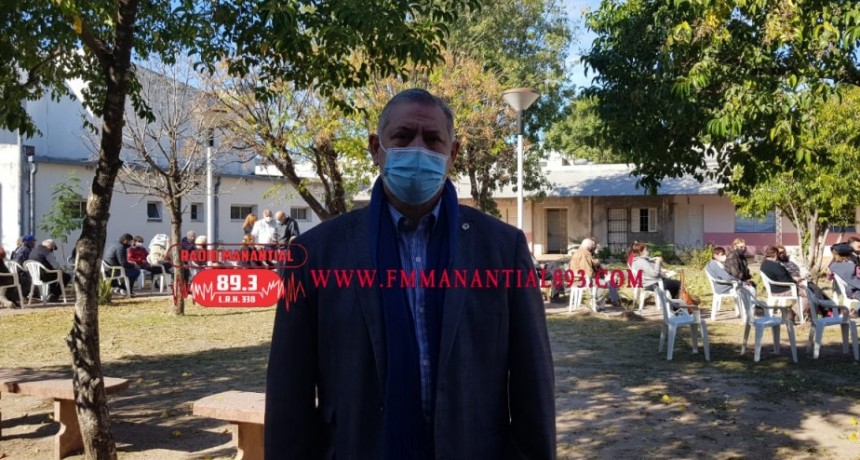 Villa &Aacute;ngela: RA&Uacute;L FERN&Aacute;NDEZ: " no estamos muy contentos y necesitamos que por lo menos nos env&iacute;en dosis a cuenta gotas "