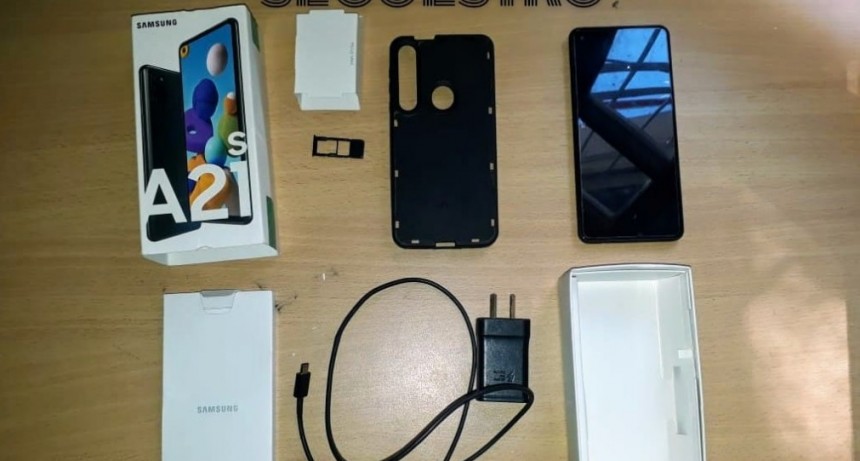 Santa Sylvina: SALI&Oacute; DE GARANTE PARA LA COMPRA DE UN TEL&Eacute;FONO | LE NOTIFICAN QUE DEB&Iacute;A PAGAR LA DEUDA PARA FRENAR UN EMBARGO | RECUPER&Oacute; EL TEL&Eacute;FONO