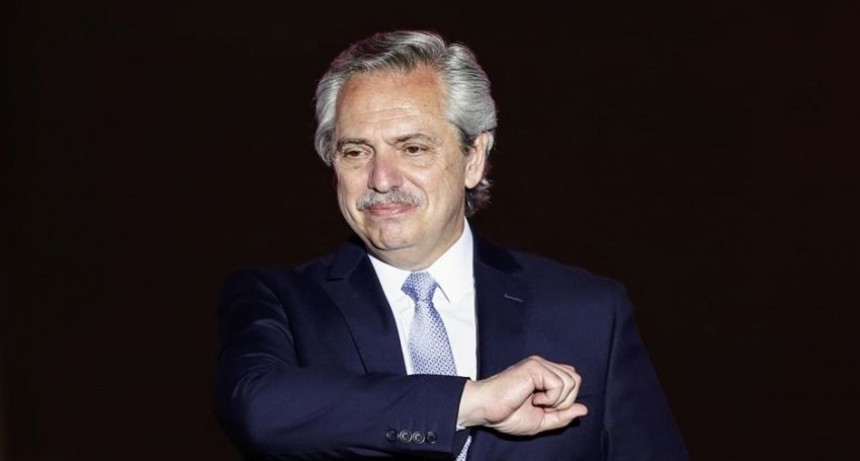 Alberto Fern&aacute;ndez confirm&oacute; que ir&aacute; por la reelecci&oacute;n: "Voy a poner a la Argentina de pie"
