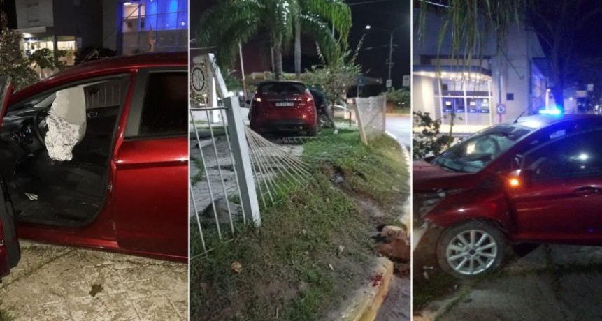 Lo salv&oacute; el airbag: joven perdi&oacute; el control de su auto e impact&oacute; contra una estatua en la rotonda de Barranqueras