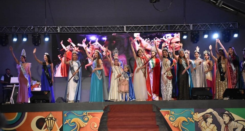 Villa &Aacute;ngela: EL MUNICIPIO CORON&Oacute; A LAS NUEVAS EMBAJADORAS CULTURALES 2022