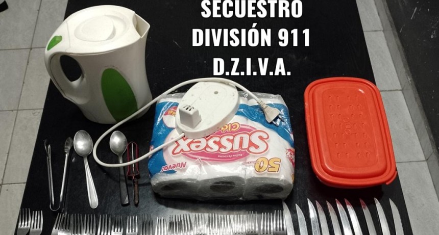 Coronel Du Graty: PERSONAL DE LA DIVISI&Oacute;N 911 RECUPERO UNA MOTO Y DIFERENTES ELEMENTOS