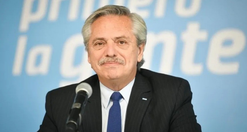 Alberto contra Macri: "Estoy esperando que la Justicia llame a esos ladrones de guantes blancos"