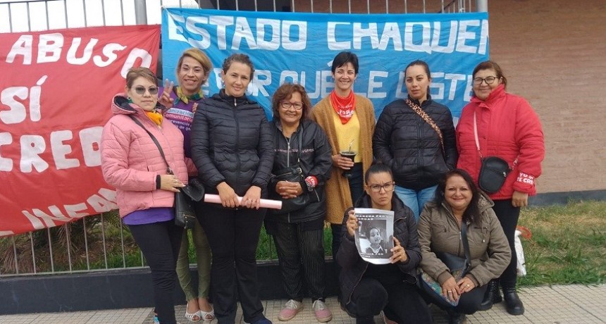 Villa &Aacute;ngela: PROMOTORAS POR VIOLENCIA DE GENERO, FAMILIAR E INFANTIL SE MANIFEST&Oacute; FRENTE TRIBUNALES POR LA POSTERGACI&Oacute;N DE AUDIENCIA EN CASO DE ABUSO SEXUAL INFANTIL 