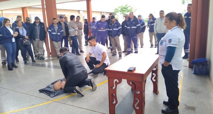 Villa &Aacute;ngela: BRINDAN CAPACITACI&Oacute;N EN PRIMEROS AUXILIOS EN AMBIENTE LABORAL Y RCP  A PERSONAL DE SECHEEP