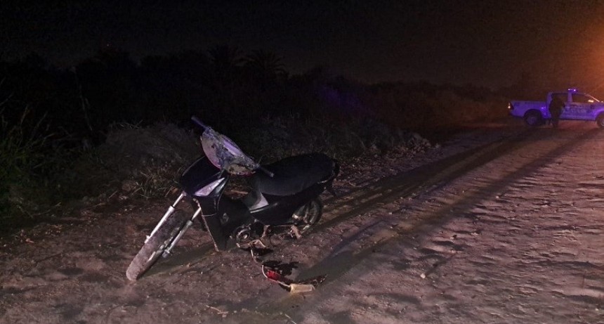 Villa &Aacute;ngela: UN JOVEN TERMIN&Oacute; CON LESIONES AL PERDER EL CONTROL DE SU MOTO, TEN&Iacute;A ALIENTO ET&Iacute;LICO