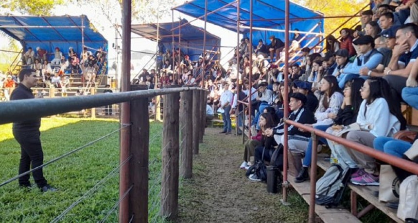 JOVEN VILLANGELENSE DISERT&Oacute; EN LA NACIONAL DE BRAFORD