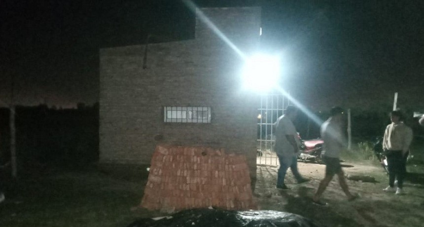 Villa &Aacute;ngela: ENTRARON POR LA VENTANA DE UNA CASA Y SE LLEVARON UNA NOTEBOOK 