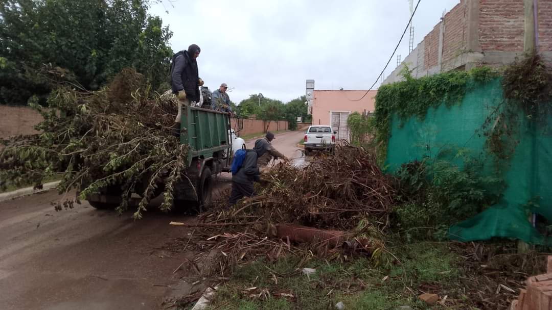 Villa Angela: INTERVENCI&Oacute;N MUNICIPAL EN AVENIDAS, CEMENTERIO Y BARRIOS DE LA CIUDAD