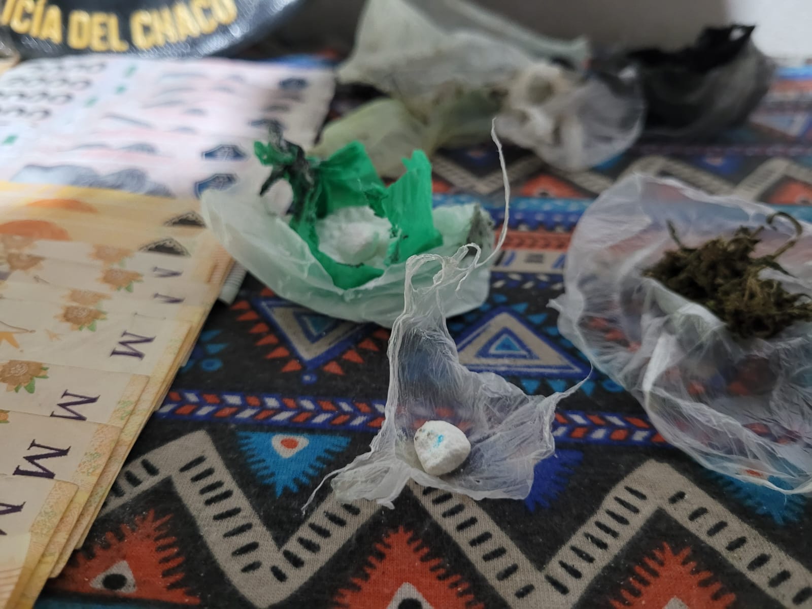 Villa &Aacute;ngela: SECUESTRAN COCA&Iacute;NA Y MARIHUANA EN LA CASA DE UN JOVEN