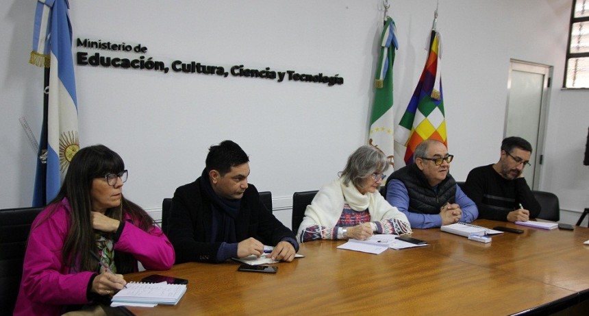 EDUCACI&Oacute;N Y SALUD UNIFICARON CRITERIOS CON LOS INSTITUTOS SUPERIORES DE ENFERMER&Iacute;A POR T&Iacute;TULOS