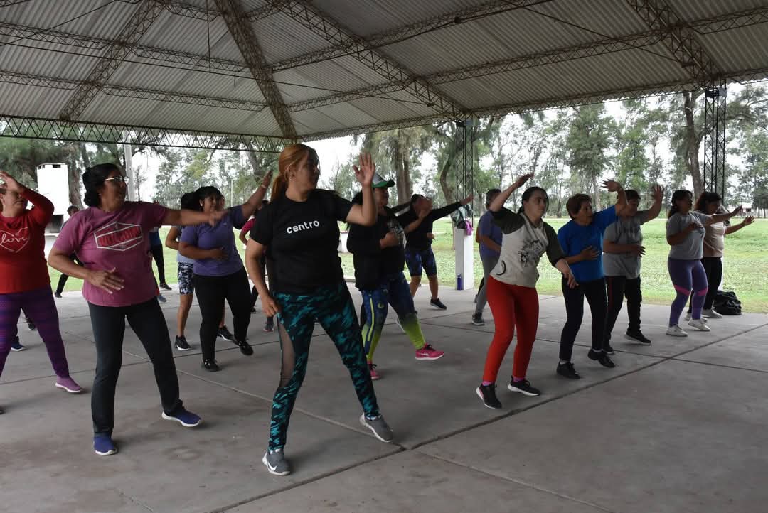 LA MUNICIPALIDAD DE VILLA ÁNGELA PROMUEVE ACTIVIDADES GRATUITAS EN ESPACIOS VERDES RESTAURADOS