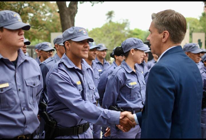 HIST&Oacute;RICO: 90 VEH&Iacute;CULOS PARA LA SEGURIDAD DE LOS CHAQUE&Ntilde;OS
