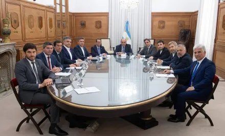 Gobernadores dialogaron con Nación sobre la liberación del uso de dólares