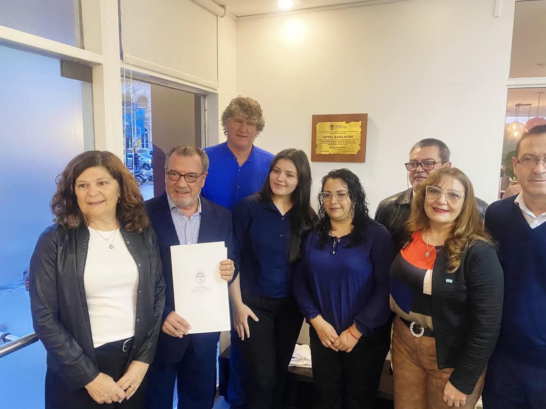 Reconocimiento al Hotel Bariloche por sus 50 a&ntilde;os: un &iacute;cono de Villa &Aacute;ngela