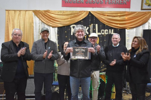 VILLA &Aacute;NGELA RINDI&Oacute; HOMENAJE A LOS 35 A&Ntilde;OS DEL ROCK LOCAL EN EL MUSEO HIST&Oacute;RICO MUNICIPAL