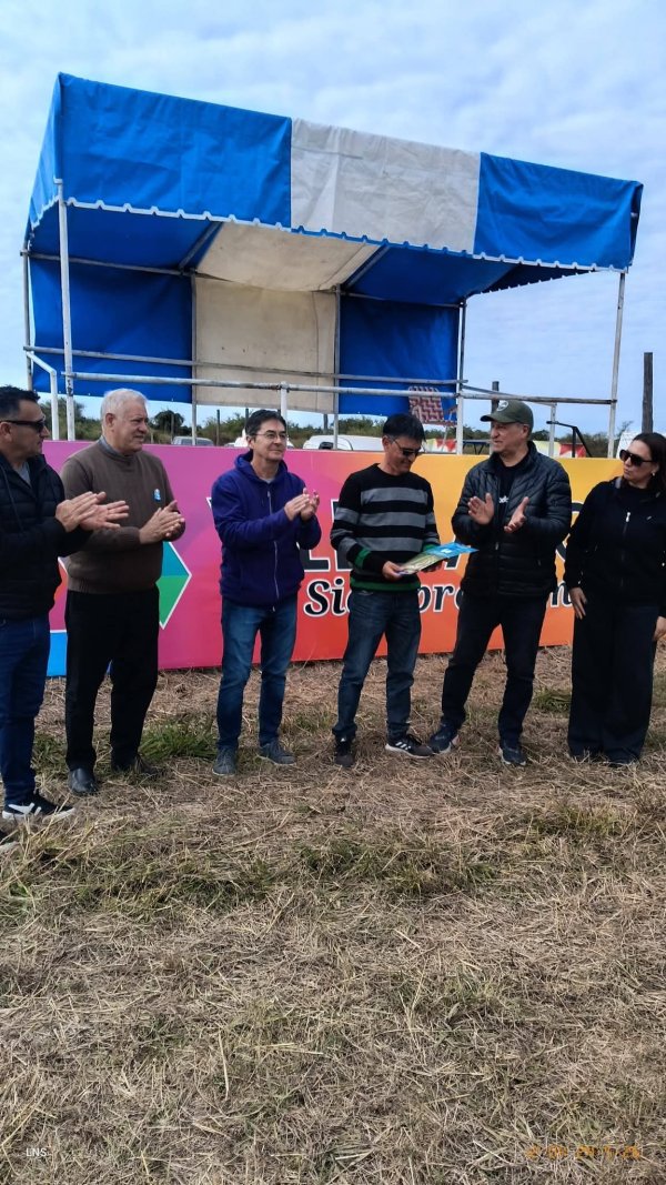 PAPP ENTREG&Oacute; LA RESOLUCI&Oacute;N DE INTER&Eacute;S MUNICIPAL A DIRIGENTES DEL AUTOMOVILISMO ZONAL EN EL CIRCUITO &ldquo;JOS&Eacute; FROIL&Aacute;N GONZ&Aacute;LEZ