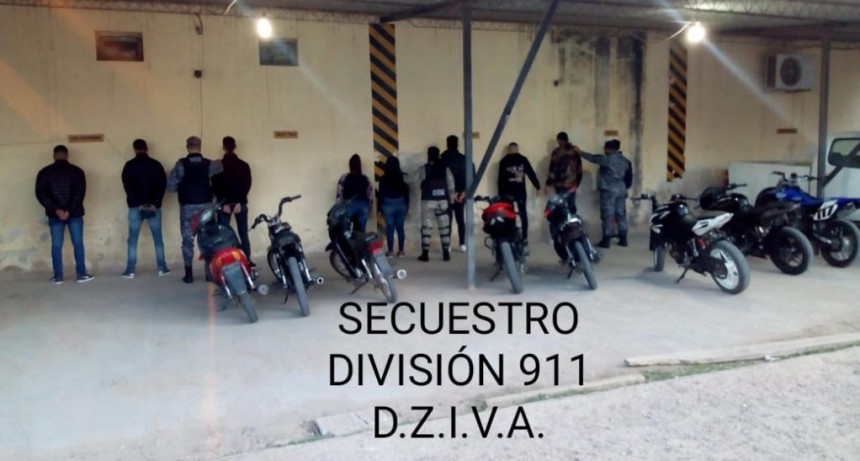 Villa Angela: PERSONAL POLICIAL DETUVO A LOS WILEROS DEL ACCESO NORTE