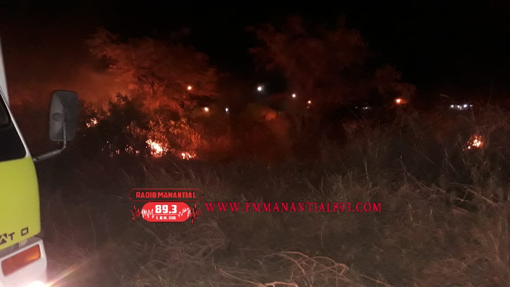 Villa &Aacute;ngela: DOS INCENDIOS PROVOCADOS EL DIA DE HOY EN LA CIUDAD. TUVO QUE INTERVENIR EL PERSONAL DE BOMBEROS