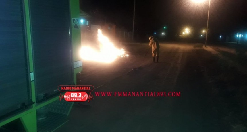Villa &Aacute;ngela: UN NUEVO INCENDIO PROVOCADO EN LA CIUDAD DEBE SER SOFOCADO POR BOMBEROS