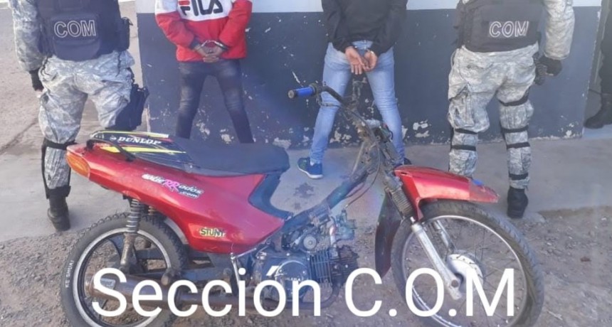 Villa &Aacute;ngela: OPERATIVO DE LA SECCI&Oacute;N COM RECUPER&Oacute; UNA MOTO CON PEDIDO DE SECUESTRO DEL 2018