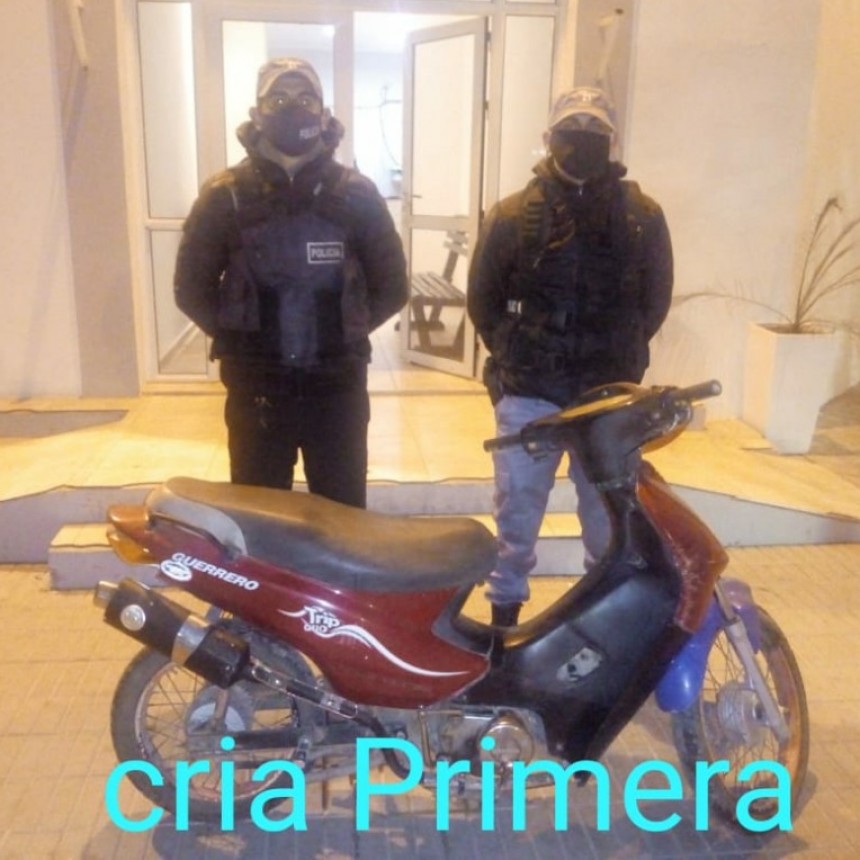 Villa &Aacute;ngela: ESTABA CON SU AMIGO, &Eacute;STE LE SACO LA LLAVE Y LE ROB&Oacute; LA MOTO