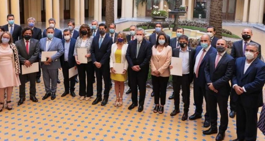 Capitanich y gobernadores presentar&aacute;n al presidente un proyecto para reformar la Corte Suprema
