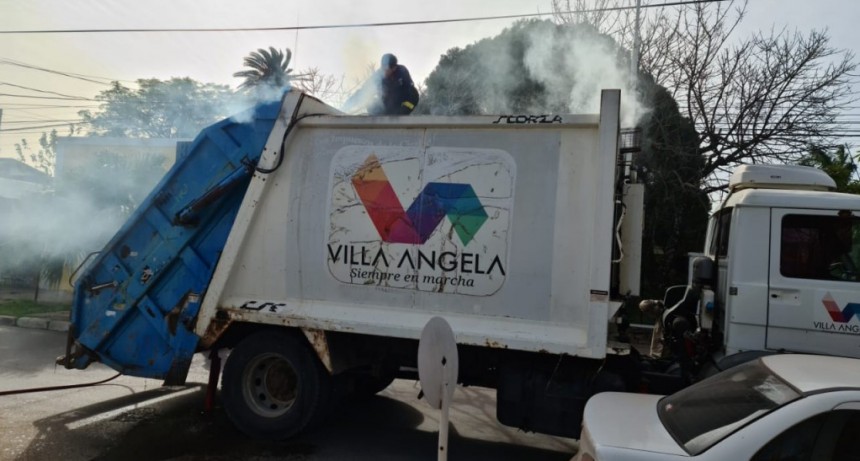 Villa &Aacute;ngela: UNA CAJA CON BRASAS CASI INCENDIA EL CAMI&Oacute;N DE LA BASURA