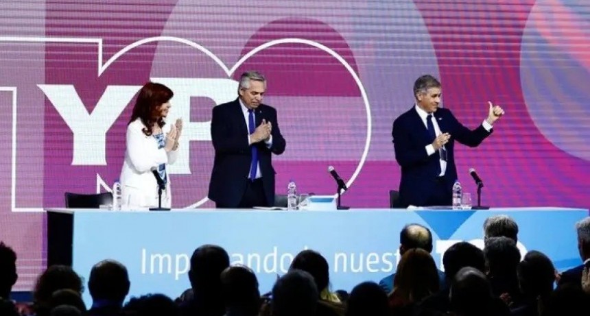 "Que no se adue&ntilde;en del poder de la Argentina los que la manejan como una estancia propia": la palabra del Presidente