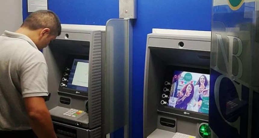 Piden ampliar el monto de extracci&oacute;n de cajeros autom&aacute;ticos