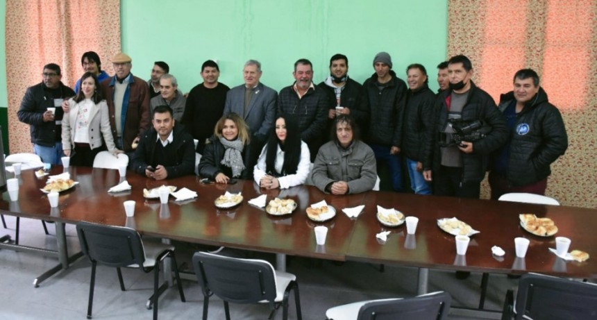 Villa &Aacute;ngela: EL CONCEJO DELIBERANTE DE LA CIUDAD, OFRECI&Oacute; UN DESAYUNO AGASAJO A LOS PERIODISTAS
