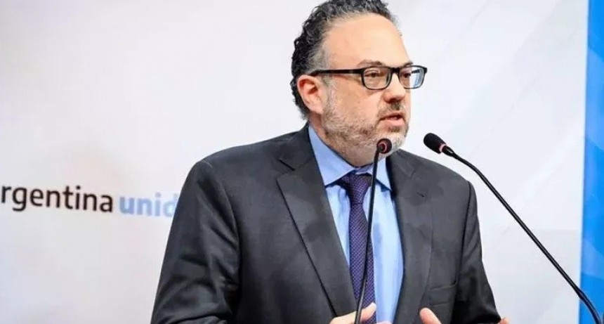 Kulfas neg&oacute; irregularidades en la licitaci&oacute;n del gasoducto