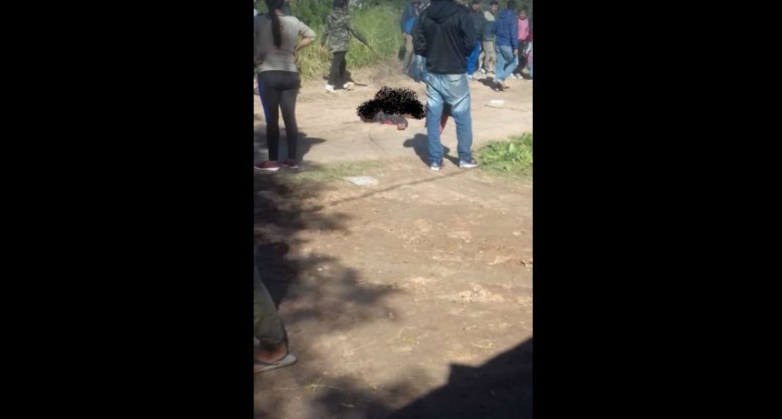 Horror en S&aacute;enz Pe&ntilde;a: una multitud golpe&oacute;, quem&oacute; y mat&oacute; a un hombre