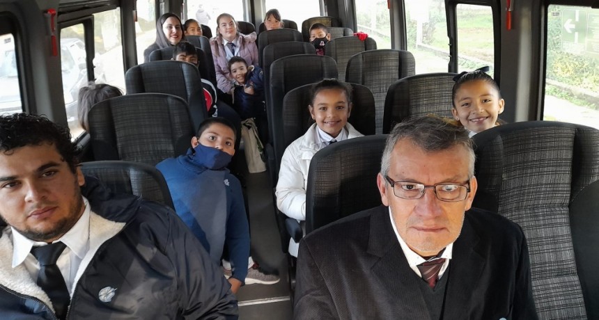 Enrique Urien: LOS ALUMNOS DE 4&deg; GRADO HAR&Aacute;N LA PROMESA A LA BANDERA EN EL ACTO EN LA CLOTILDE