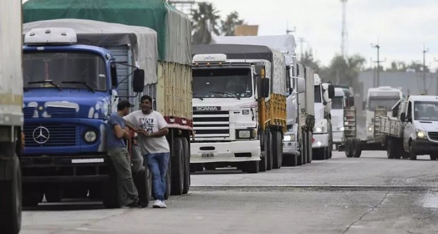Por falta de gasoil, transportistas de Tucum&aacute;n van al paro