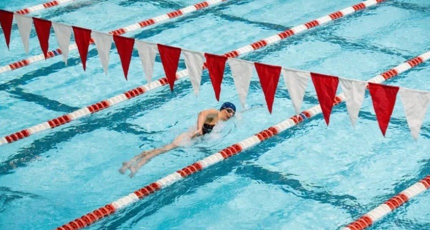 La Federaci&oacute;n Internacional de Nataci&oacute;n proh&iacute;be la competici&oacute;n de chicas trans en la categor&iacute;a de mujeres