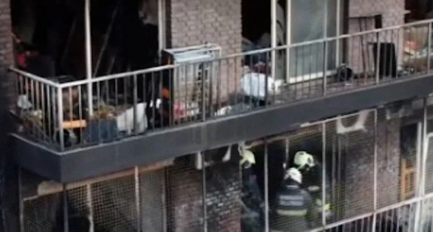 Tragedia en Recoleta: murieron 5 personas por un incendio; tres son menores de edad