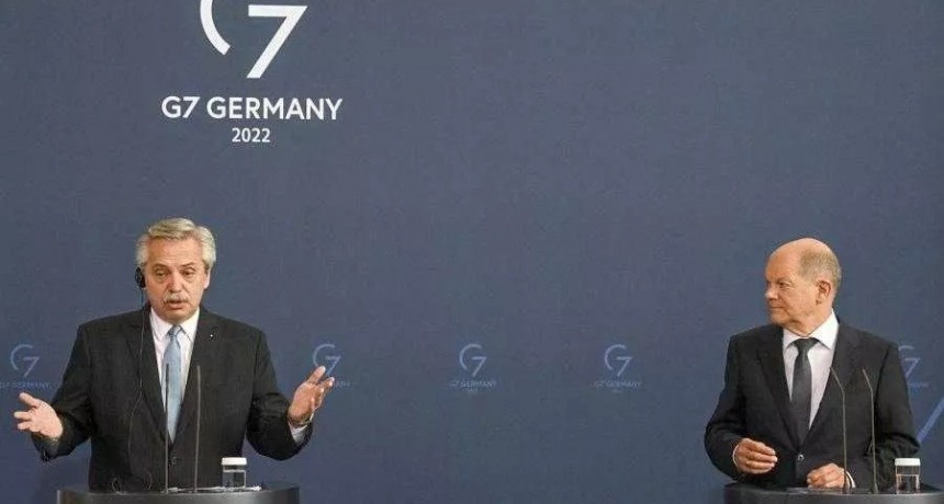 Fern&aacute;ndez viaja a Alemania para participar como invitado del G7