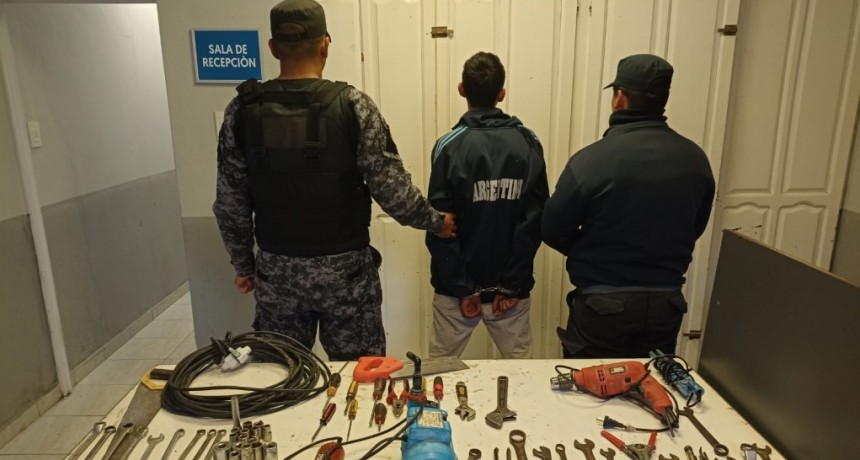 Villa &Aacute;ngela: UN ADOLESCENTE DE 17 A&Ntilde;OS FUE DETENIDO POR 5 CAUSAS EN LA QUE EST&Aacute; INVOLUCRADO