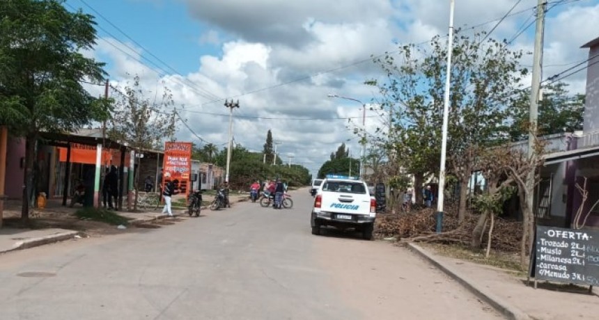 Villa &Aacute;ngela: UN NENE RESULT&Oacute; LESIONADO POR UNA MOTO AL SALIR ENTRE LOS VEH&Iacute;CULOS ESTACIONADOS 